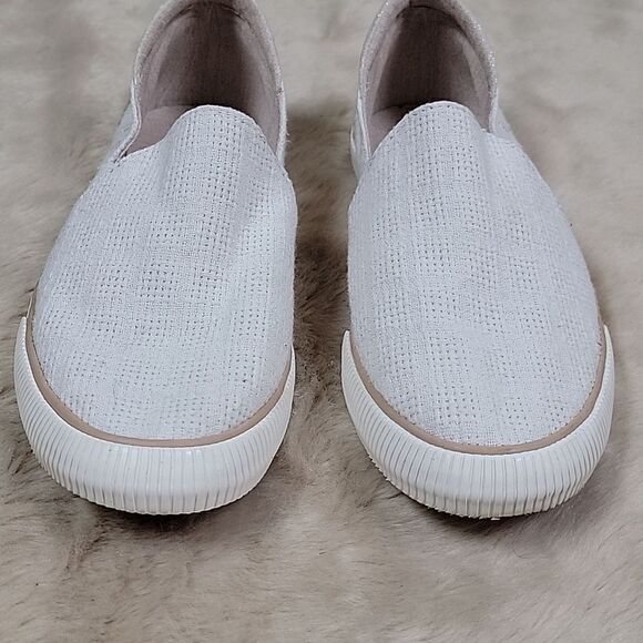 ROXY BRAYDEN WHITE SLIP-ON CANVAS SHOES, SIZE 8.5 - Picture 3 of 8